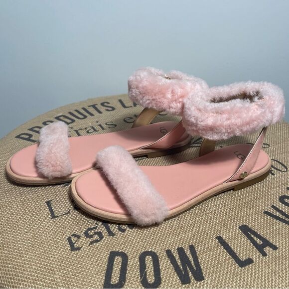 UGG Pink Fluff Springs Patent Ankle Strap fuzzy Faux Fur Open Toe Sandals Size 6 - Picture 2 of 9